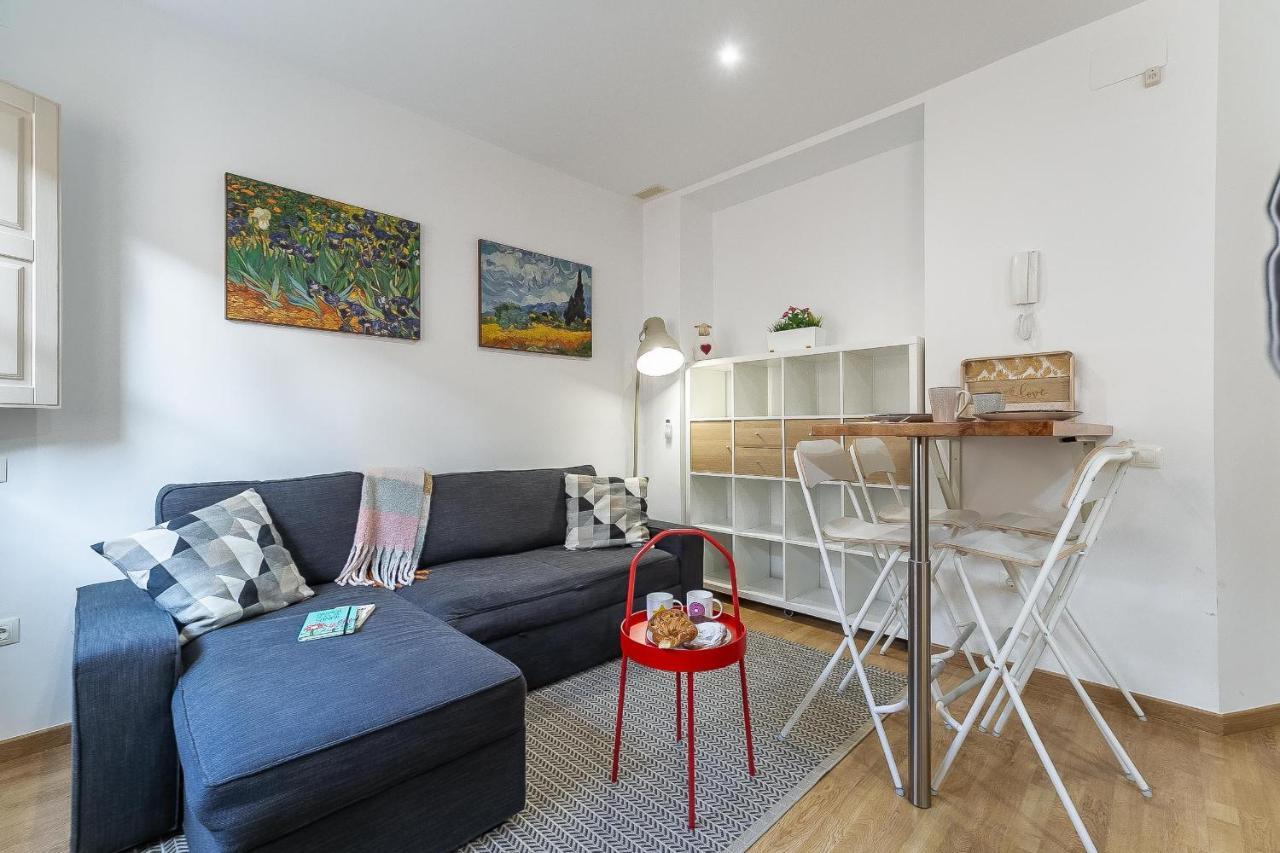Central Malaga Apartment At Mitjana Plaza Luaran gambar