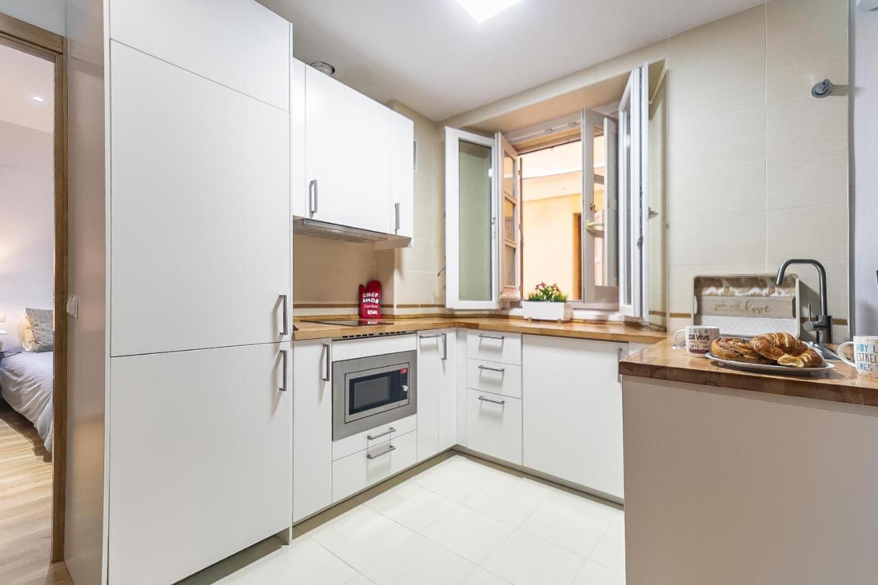 Central Malaga Apartment At Mitjana Plaza Luaran gambar